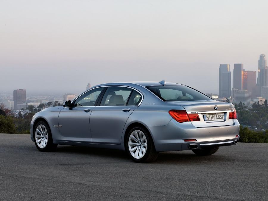  BMW ActiveHybrid 7 2009 года  (фото 33 из 41)